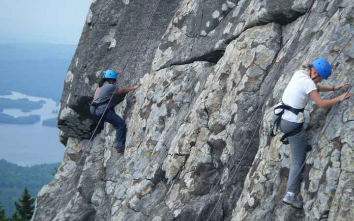 rock climbing camp for teens
